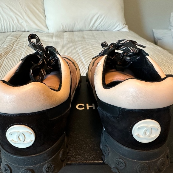 Authentic Chanel sneakers - Picture 16 of 16